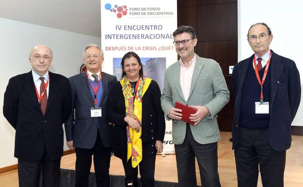 Joaquin Almunia (i), Ángel Durández, Margarita Lopez Medrano, José Luis Vázquez y Emilio Lamo de Espinosa. 