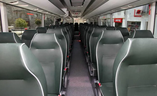 Interior de un autobús. 