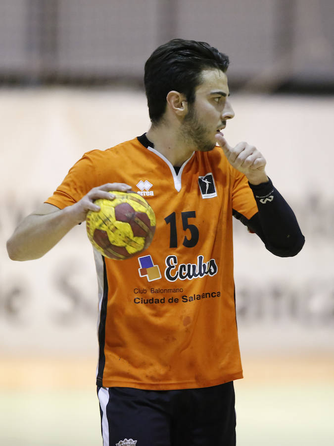 Fotos: Partido entre el BM Ciudad de Salamanca y el Atlético Avilesina