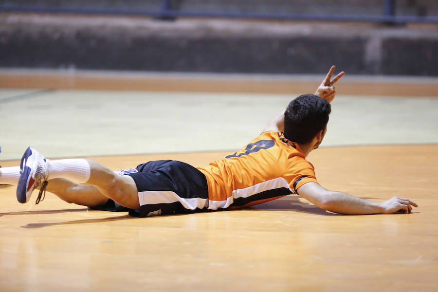 Fotos: Partido entre el BM Ciudad de Salamanca y el Atlético Avilesina