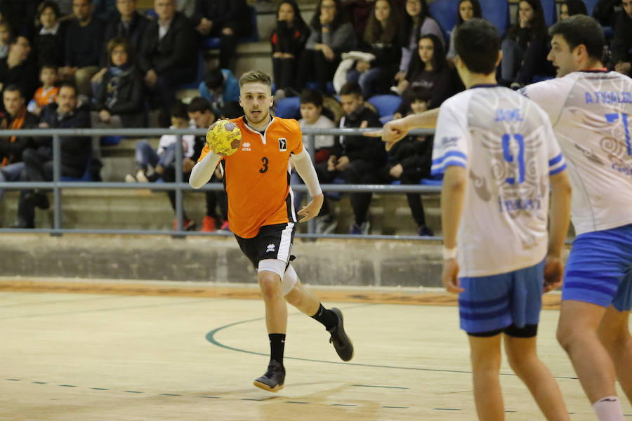 Fotos: Partido entre el BM Ciudad de Salamanca y el Atlético Avilesina