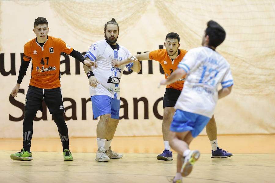 Fotos: Partido entre el BM Ciudad de Salamanca y el Atlético Avilesina