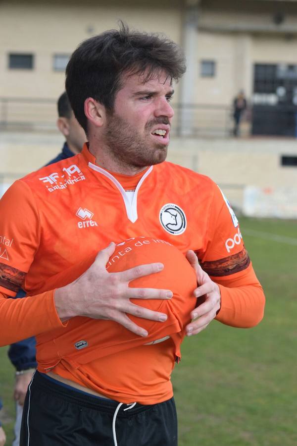 Jornada redonda para el equipo salmantino, que se coloca primero antes de recibir al Astorga el miércoles gracias a los goles de Diego Abad y Carlos López