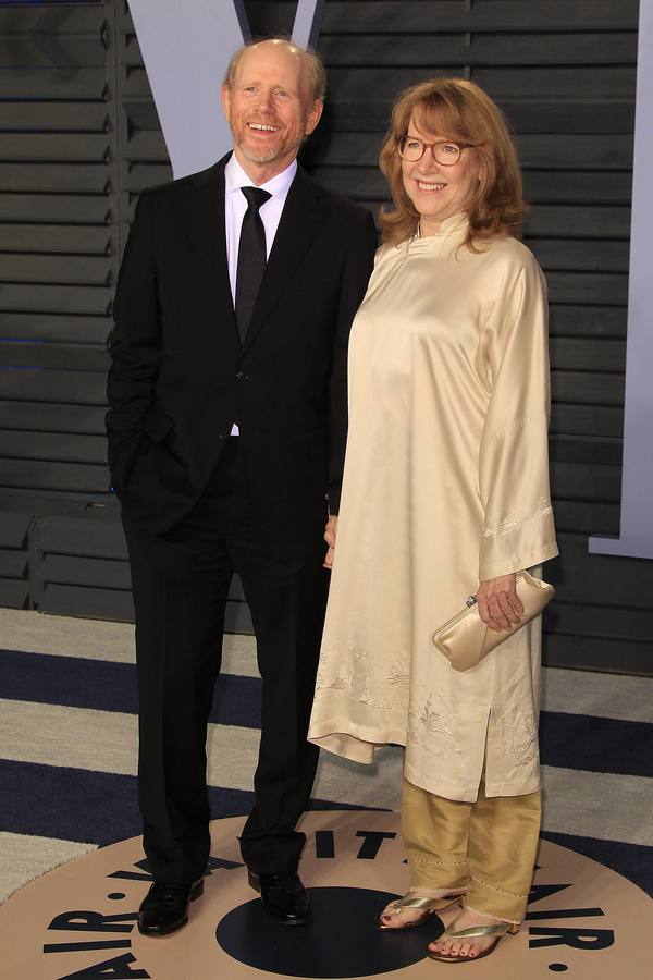 El actor, Ron Howard con su esposa la actriz, Cheryl Howard.
