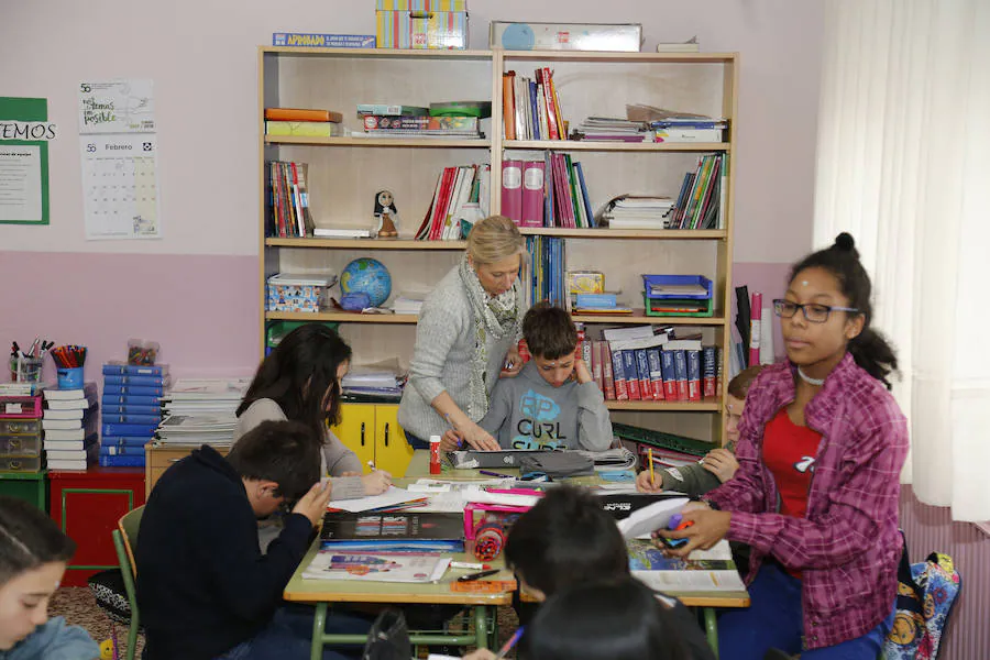 Fotos: El colegio Sagrado Corazón de Venta de Baños, en imágenes