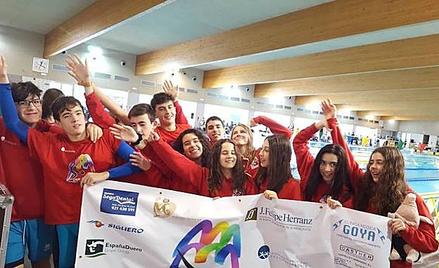 Nadadores del Club Natación IMD Segovia.