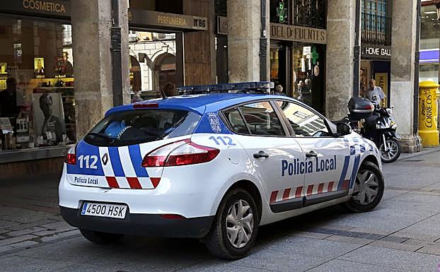 Vehículo de la Policía Local de Palencia. 