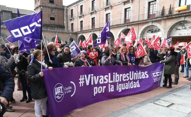 Concentración en la plaza del Mercado Chico