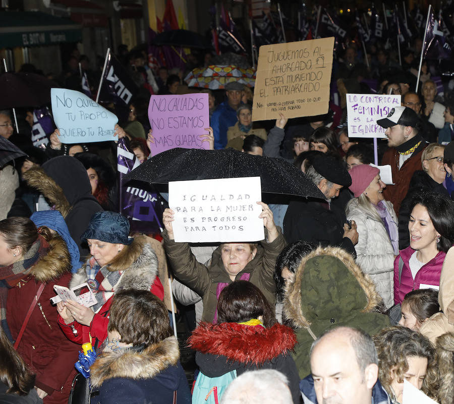 Fotos: El colofón reivindicativo del 8-M en Palencia