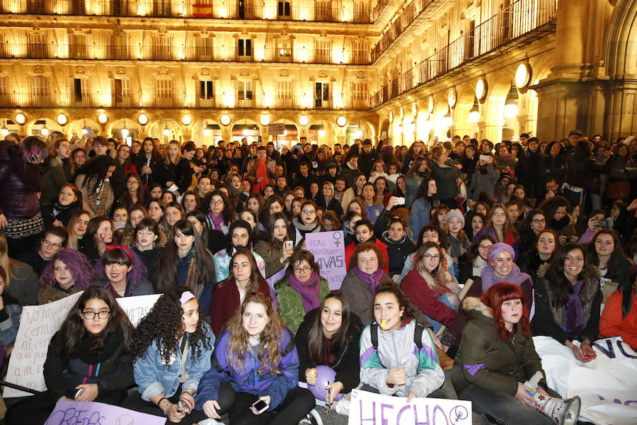 Más de 15.000 personas, según Policía Nacional, han participado en Salamanca en la manifestación convocada por los movimientos feministas con motivo del 8-M
