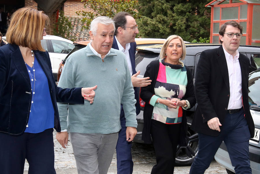 Fotos: Comité de alcaldes del Partido Popular celebrado en Segovia