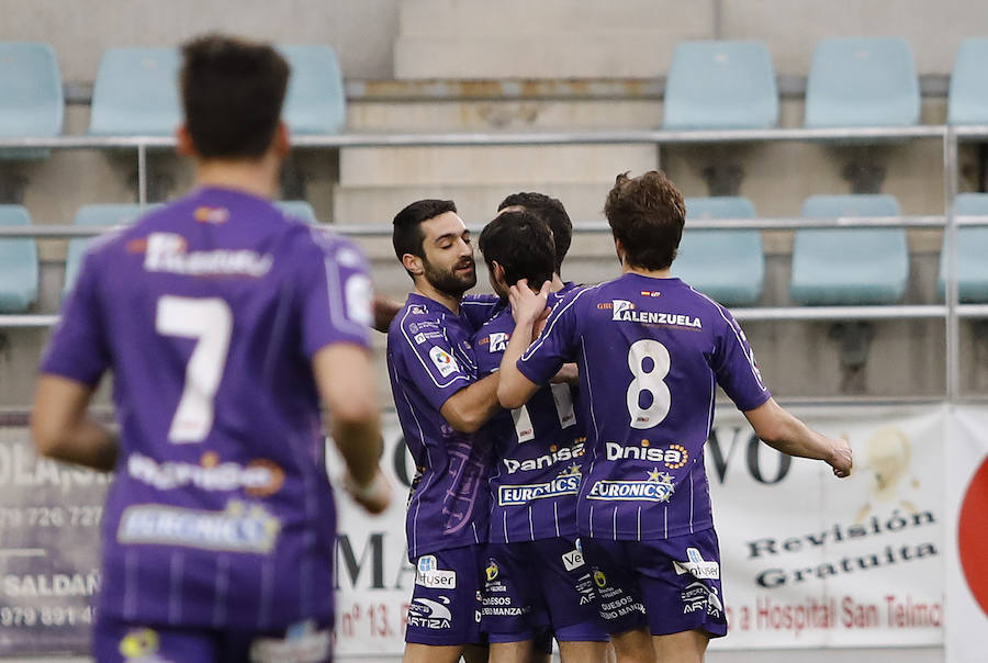 Fotos: Palencia Cristo Atlético (3-0) Real Burgos