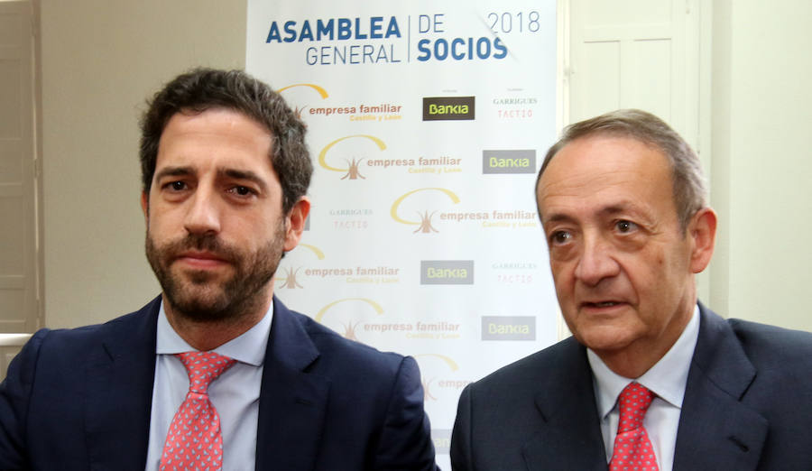 Fotos: Cristóbal Montoro clausura la Asamblea de la Empresa Familiar de Castilla y León