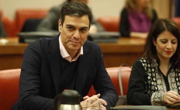 El secretario general del PSOE, Pedro Sánchez, preside la reunión del Grupo Parlamentario Socialista en el Congreso.