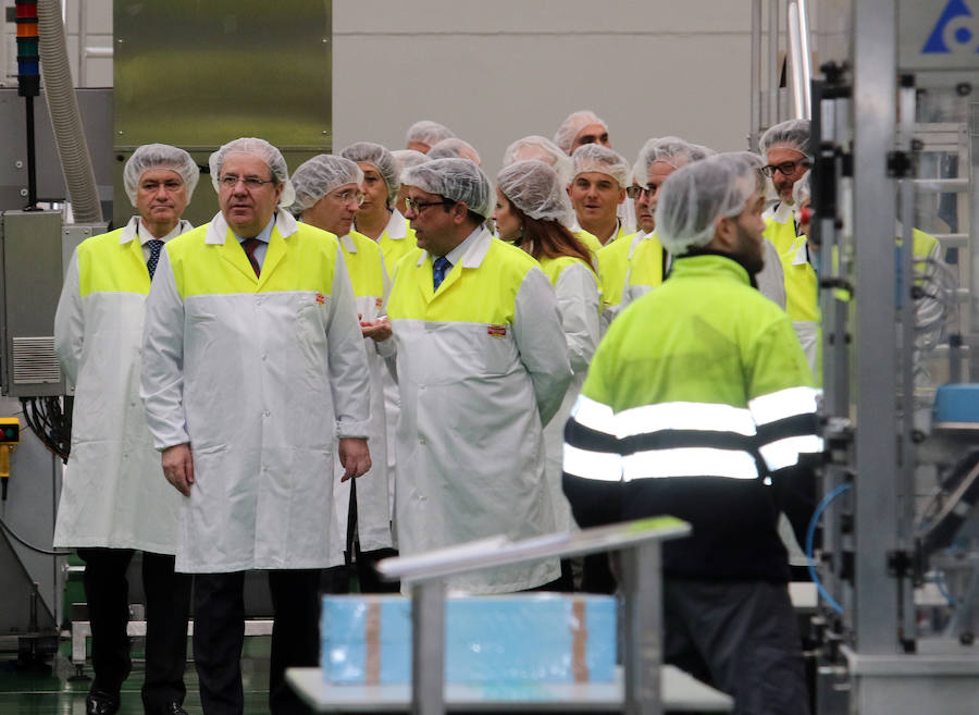 Fotos: Juan Vicente Herrera inaugura la planta de Bezoya en Ortigosa del Monte