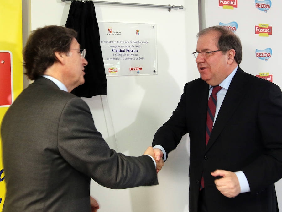 Fotos: Juan Vicente Herrera inaugura la planta de Bezoya en Ortigosa del Monte