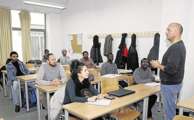 Clase del máster Erasmus Mundus, el pasado mes de enero en Agrarias. 