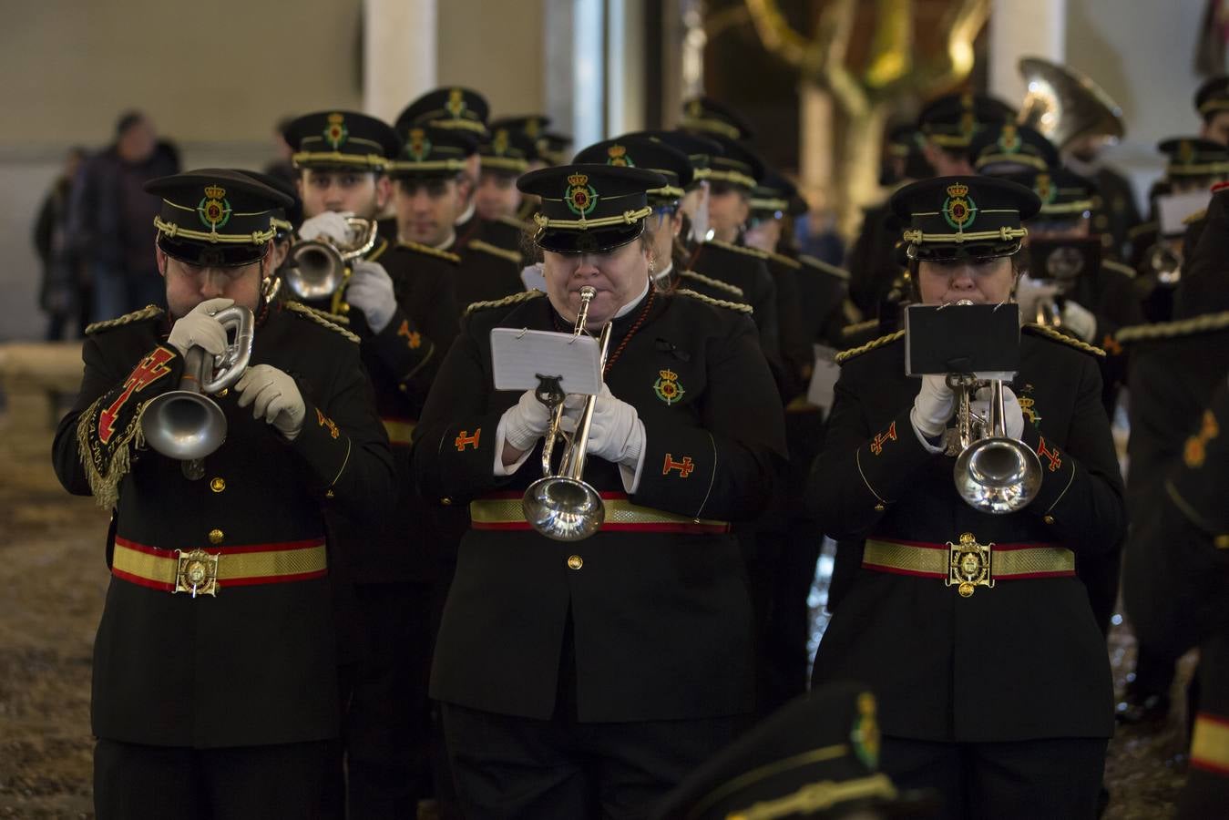 Las bandas de la Cofradía penitencial de la Sagrada Pasión de Cristo y de la Cofradía penitencial de Nuestra Señora de la Pieda ofrecieron un recital en el Patio Central del palacio
