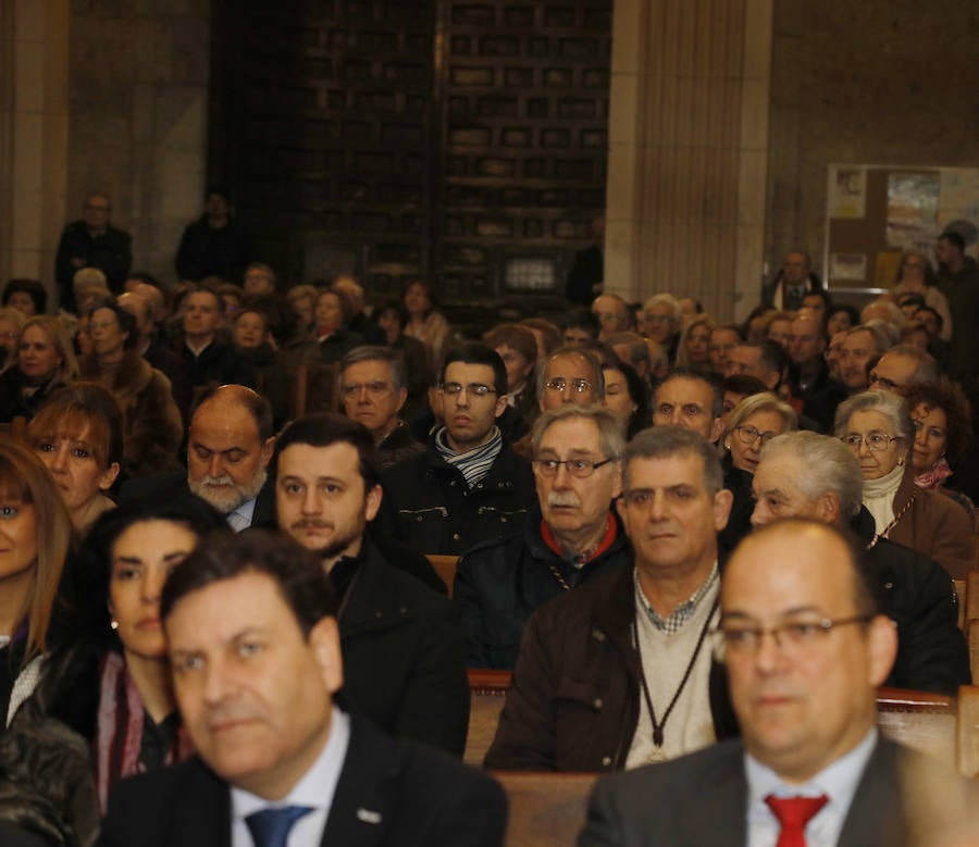 Fotos: Pregón de Semana Santa en Palencia