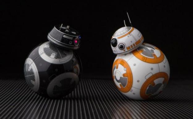 BB-9E y BB-8, las dos caras de la fuerza.