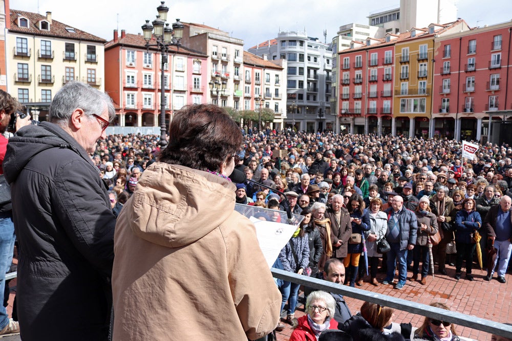 Fotos: Más de 4.000 burgaleses se manifiestan por unas pensiones dignas