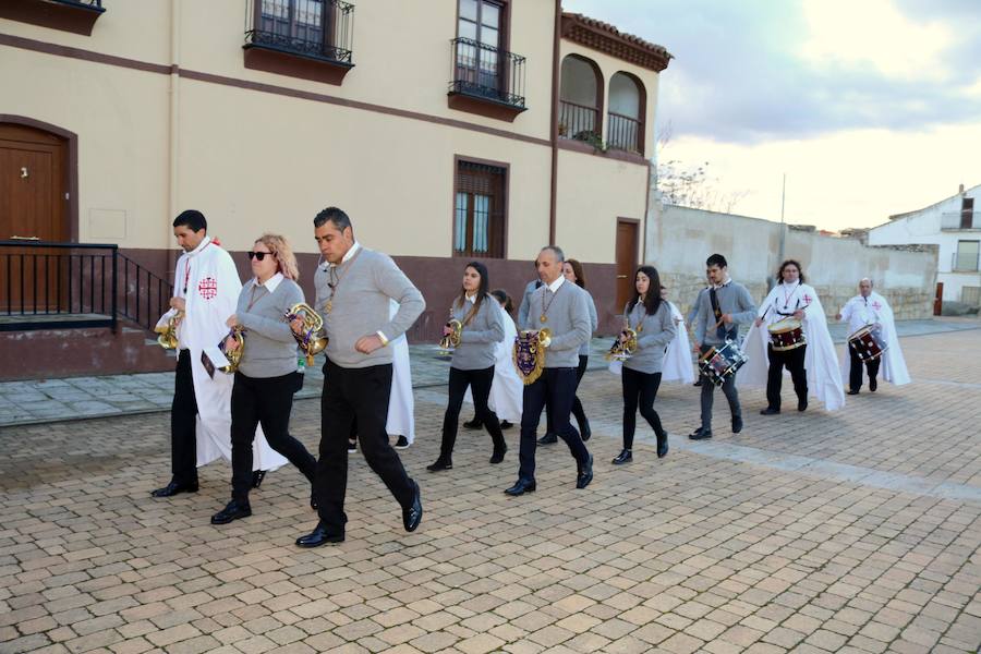 Fotos: Certamen de bandas de Semana Santa en Dueñas
