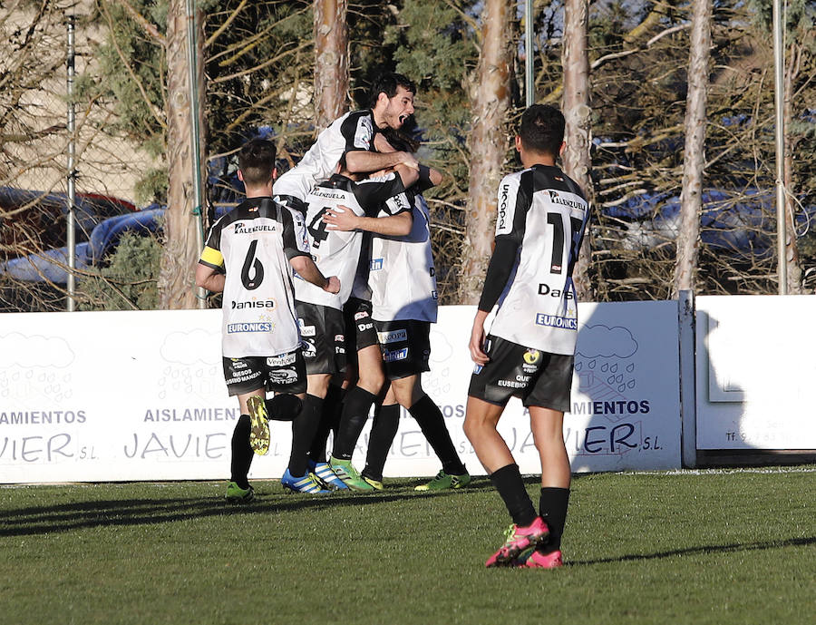 Fotos: CD Becerril (1-2) Palencia Cristo Atlético