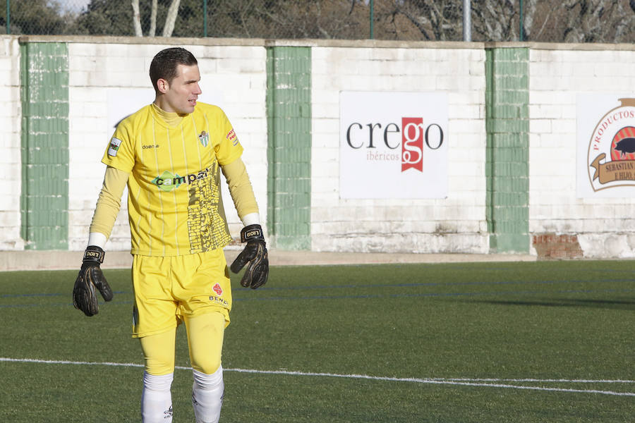 El equipo chacinero cae ante el filial del Deportivo de La Coruña en lo que es la segunda derrota seguida del equipo charro, que cae al 12º puesto 