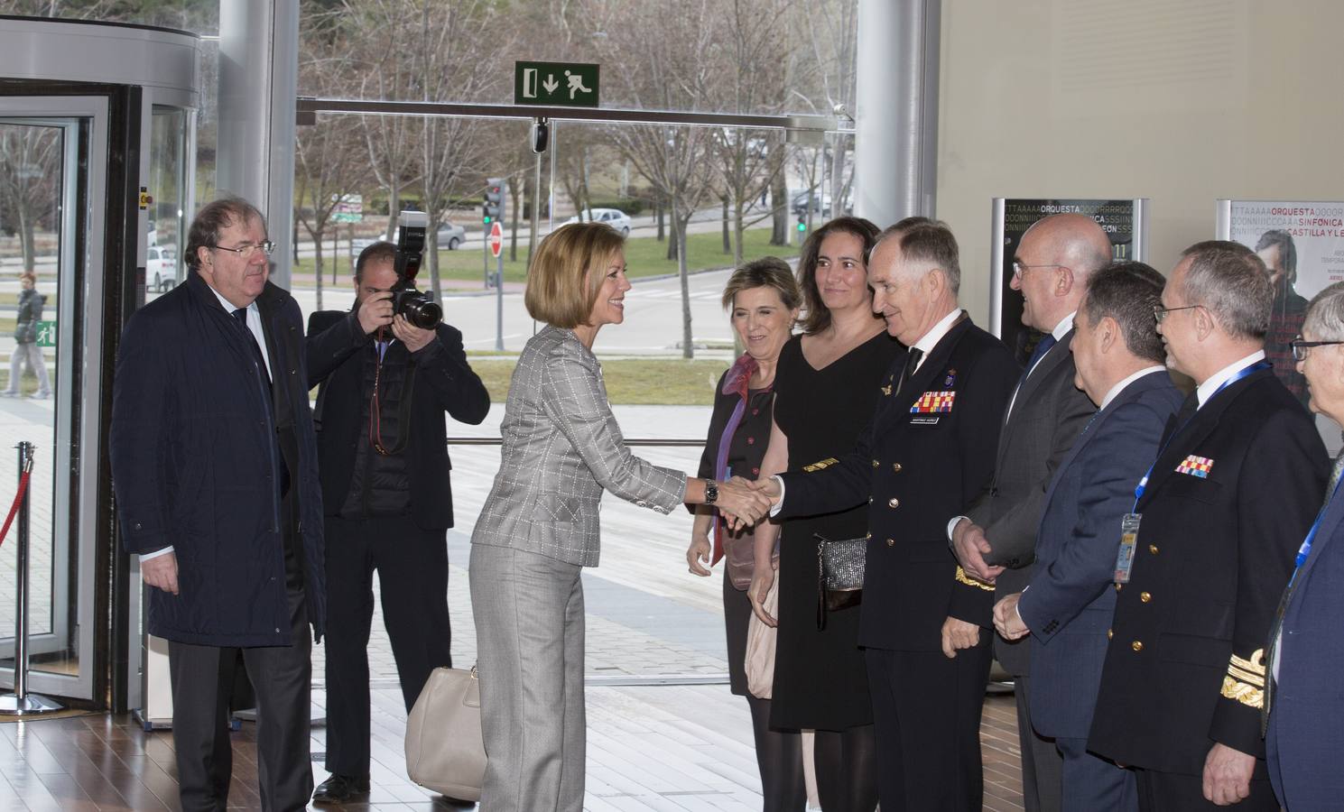 La ministra de Defensa ha participado en la apertura del congreso que conmemora el quinto centenario de la primera vuelta al mundo por mar que inició el marino portugués Fernando de Magallanes y culminó el español Juan Sebastián Elcano