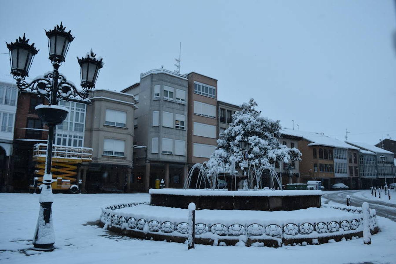 Fotos: Nieve en Aguilar para recibir a la primavera