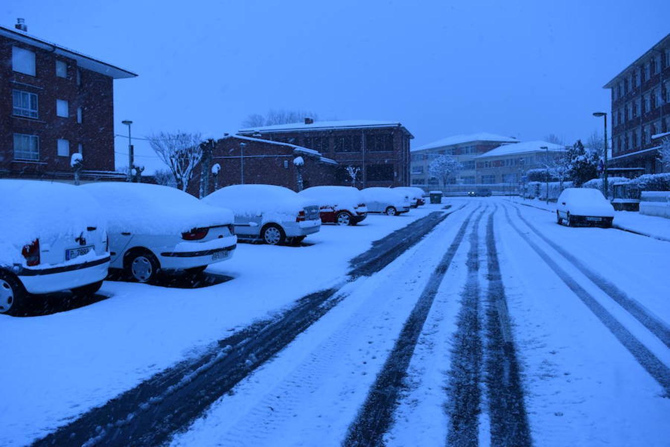 Fotos: Nieve en Aguilar para recibir a la primavera