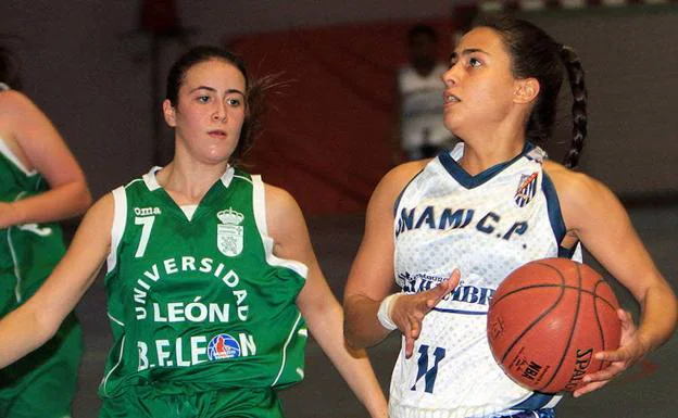 Melisa Correa, del Restaurante La Alhambra Unami, durante un anterior partido.