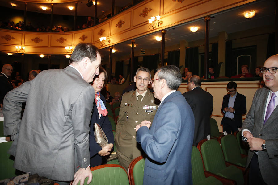 No quiso dejar pasar la oportunidad en el inicio de su pregón de mencionar a la organización que preside, Proyecto Hombre de Salamanca