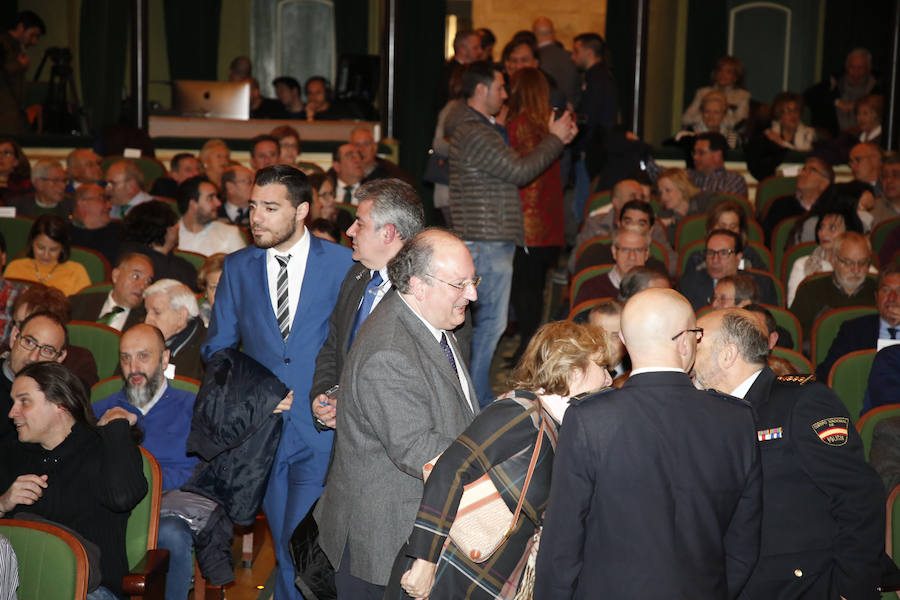 No quiso dejar pasar la oportunidad en el inicio de su pregón de mencionar a la organización que preside, Proyecto Hombre de Salamanca