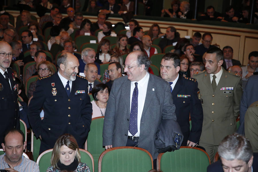 No quiso dejar pasar la oportunidad en el inicio de su pregón de mencionar a la organización que preside, Proyecto Hombre de Salamanca