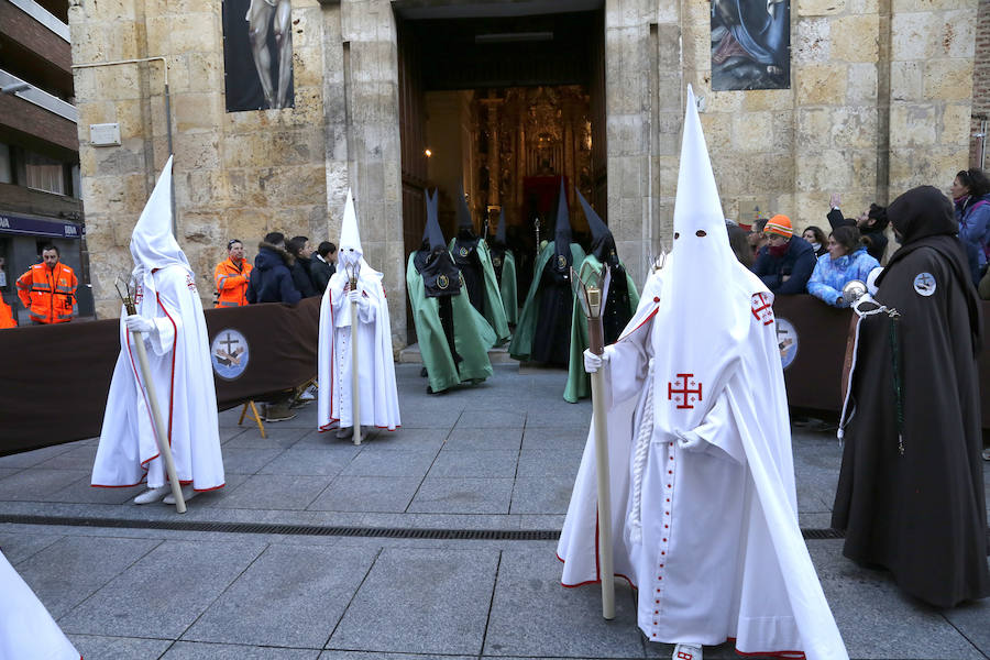 Fotos: Procesión de la Piedad en Palencia