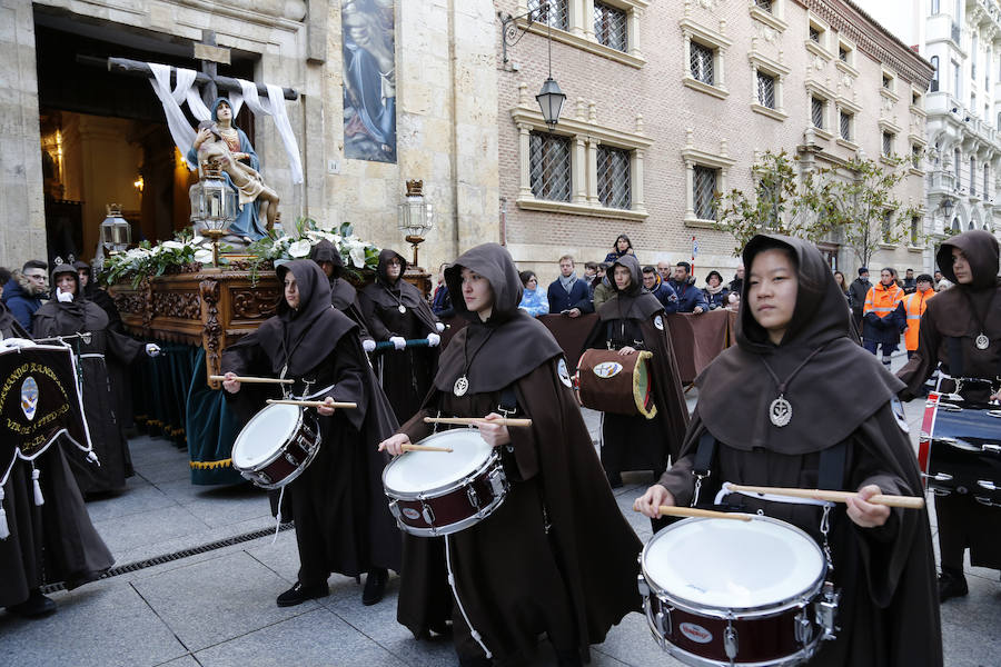 Fotos: Procesión de la Piedad en Palencia