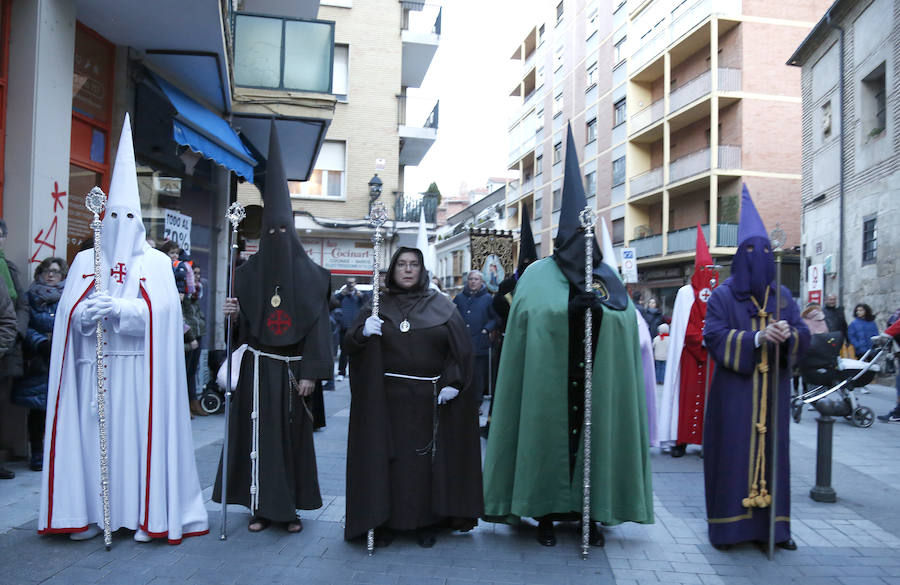 Fotos: Procesión de la Piedad en Palencia