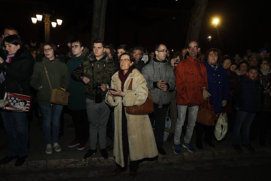 Fotos: Procesión del Ejercicio Público de las Cinco Llagas en Valladolid