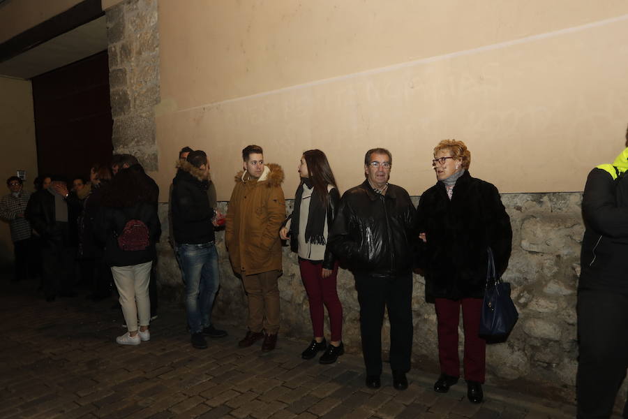 Fotos: Procesión del Ejercicio Público de las Cinco Llagas en Valladolid