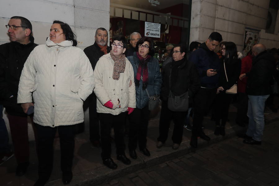 Fotos: Procesión del Ejercicio Público de las Cinco Llagas en Valladolid