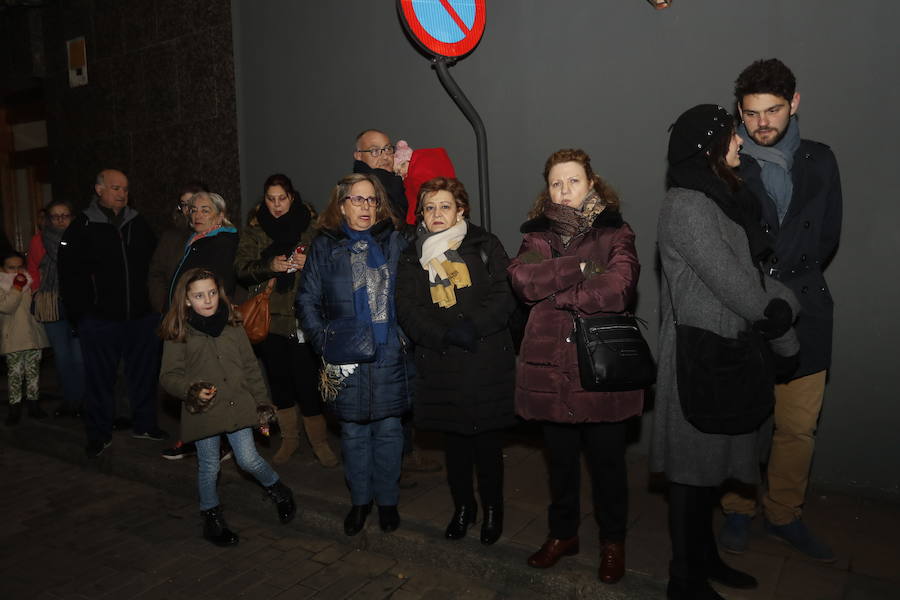 Fotos: Procesión del Ejercicio Público de las Cinco Llagas en Valladolid