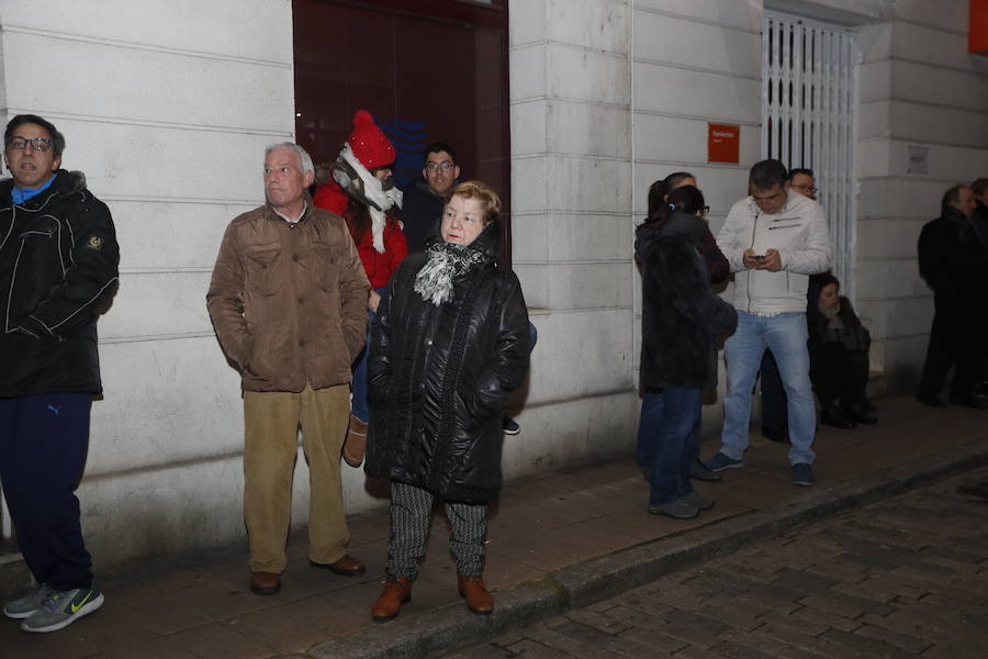 Fotos: Procesión del Ejercicio Público de las Cinco Llagas en Valladolid