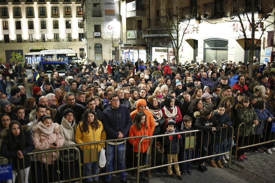 Fotos: Procesión del Sábado Santo del Cristo de la Humildad en Salamanca