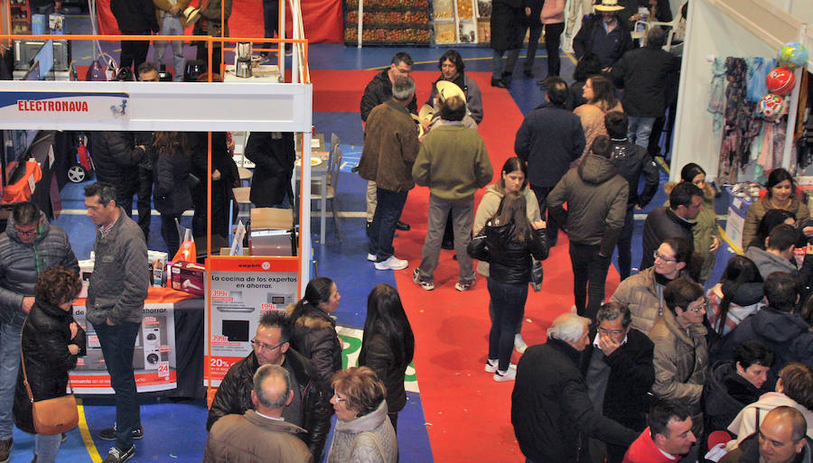 Fotos: VII Feria de comercio e industria de Nava de la Asunción