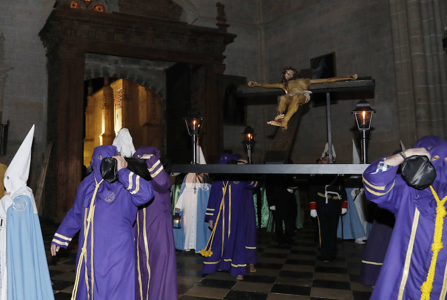 Fotos: Procesión de las Cinco Llagas en Palencia