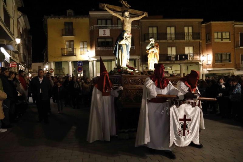 Fotos: Procesión de la Cofradía del Santo Cristo de la Buena Muerte en Peñafiel