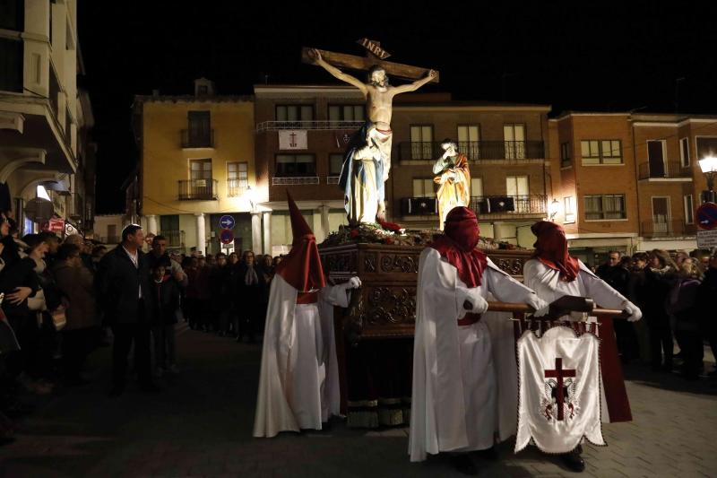 Fotos: Procesión de la Cofradía del Santo Cristo de la Buena Muerte en Peñafiel