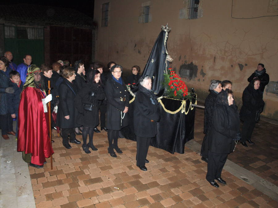 Fotos: Procesión del Santo Rosario en Torrelobatón
