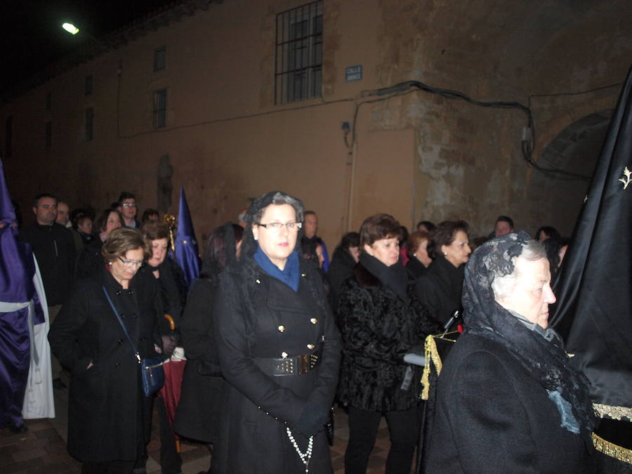 Fotos: Procesión del Santo Rosario en Torrelobatón